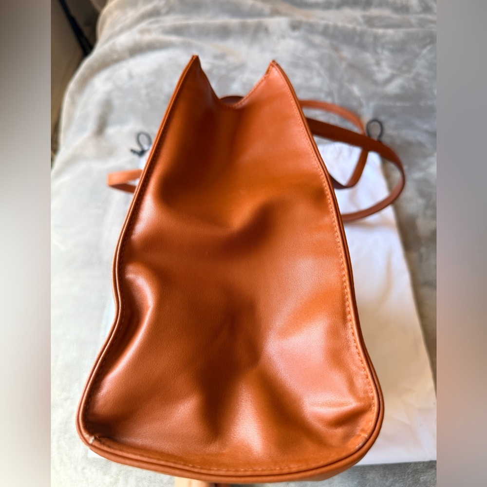 Telfar Tan Tote Bag Medium - Picture 3 of 11